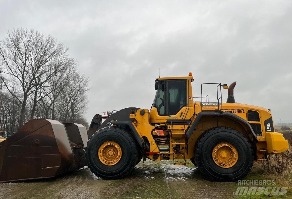 Volvo L 250 G Kolové nakladače
