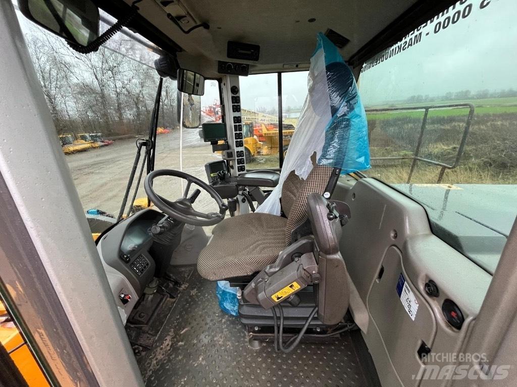Volvo L 250 G Kolové nakladače