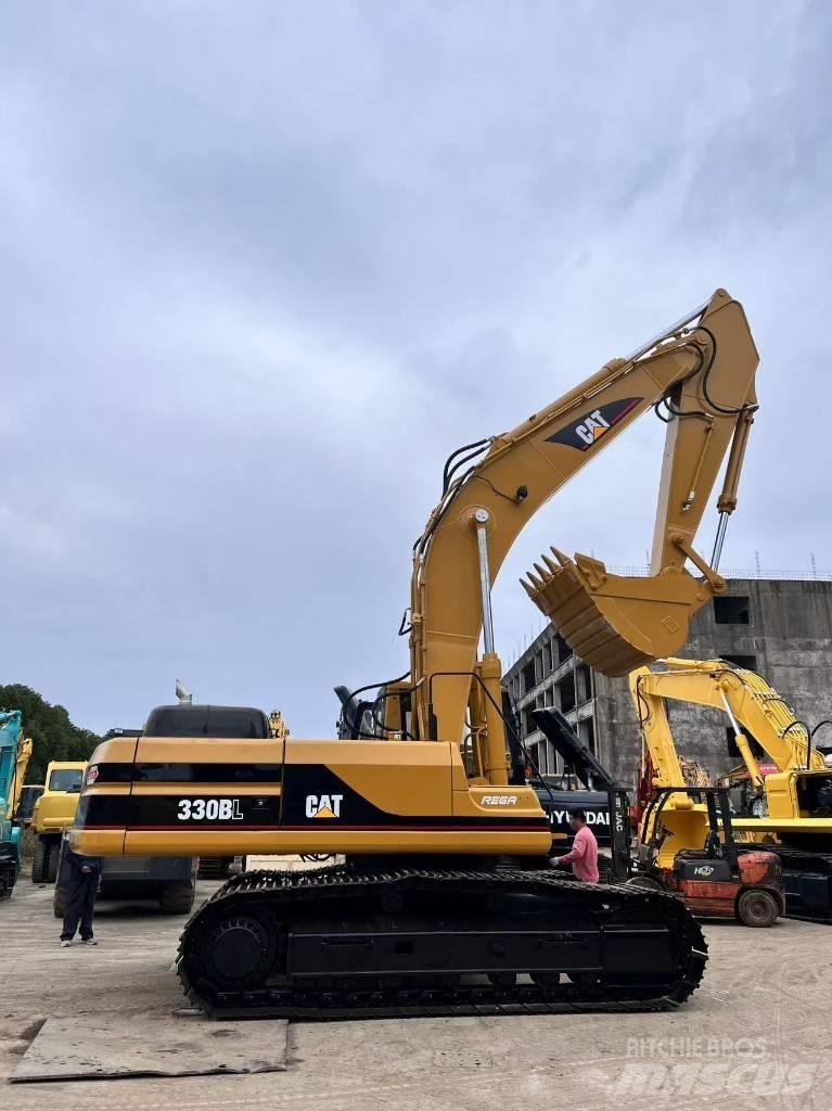 CAT 330 B Pásová rýpadla