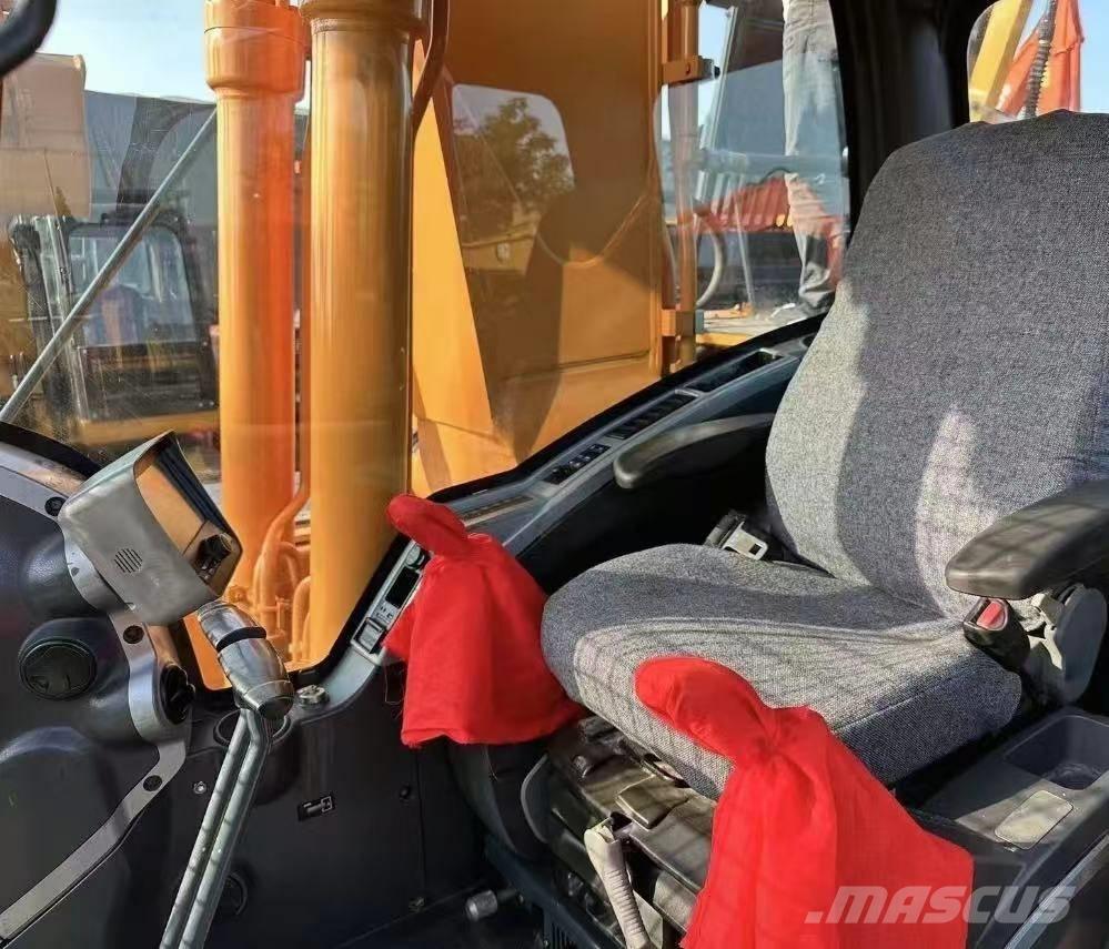 Hyundai 220-9S Pásová rýpadla