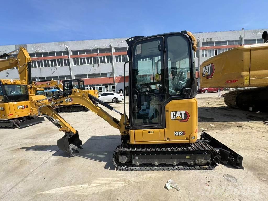 CAT 302 Mini rýpadla < 7t