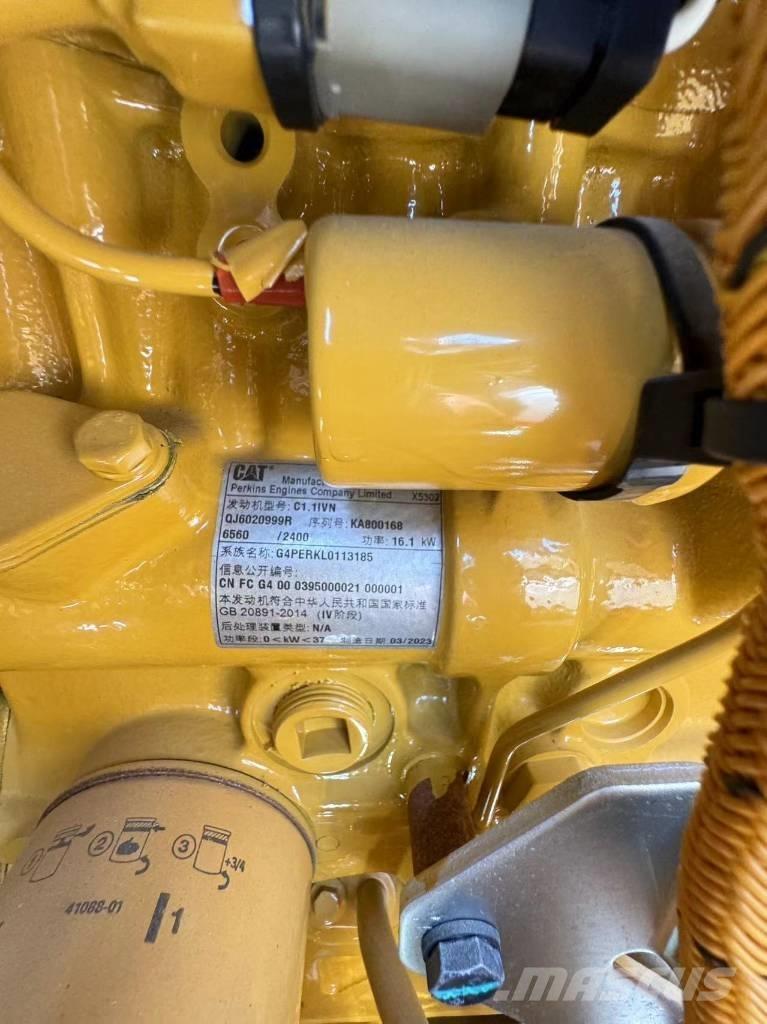 CAT 302 Mini rýpadla < 7t