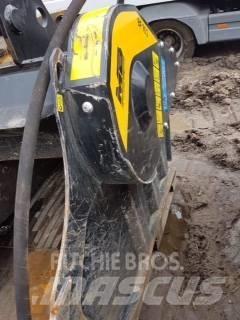 MB Crusher BF70.2 S4 Rýpadlo-nakladače