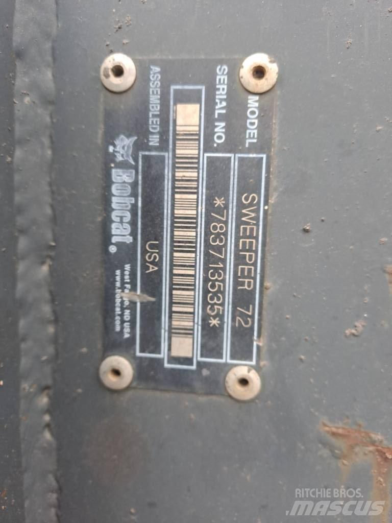 Bobcat 72 KAUHAHARJA Zametací kartáče