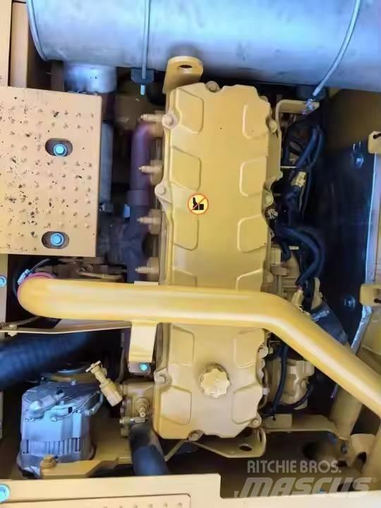 CAT CAT336D2 Midi rýpadla 7t - 12t