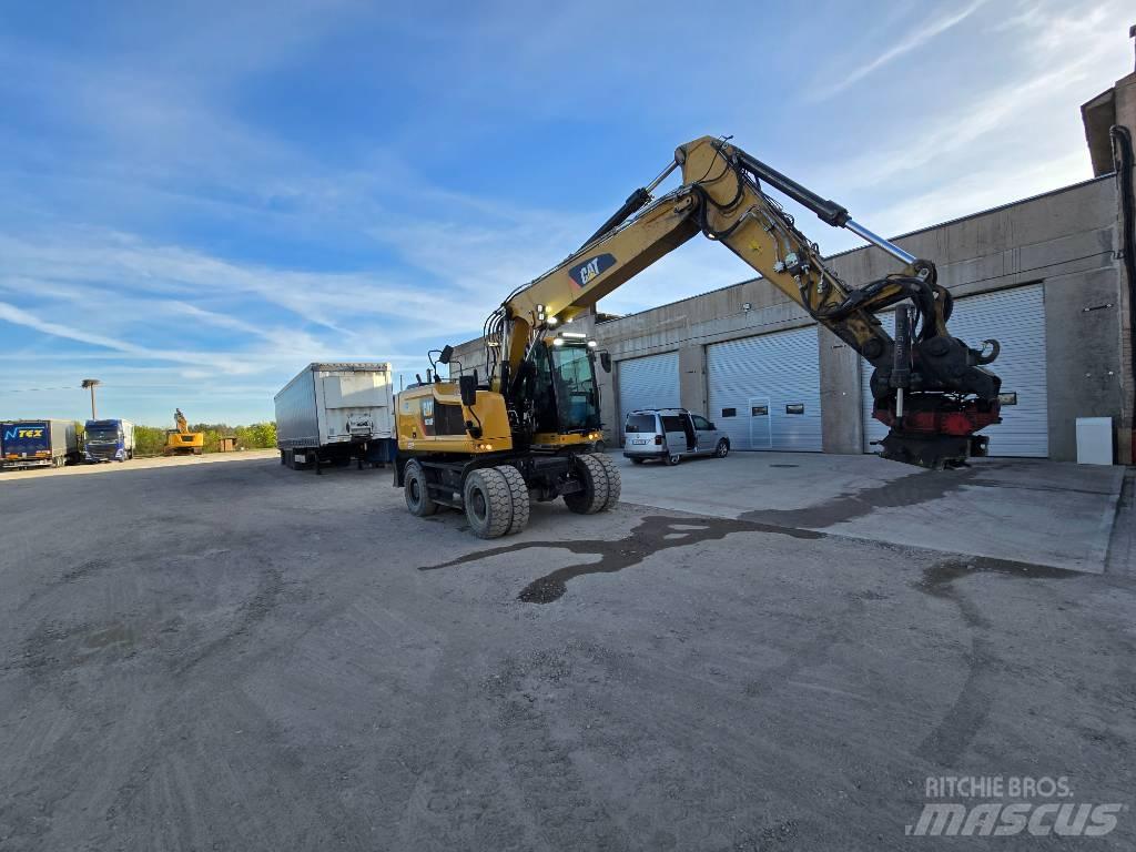 CAT 318 Kolová rýpadla