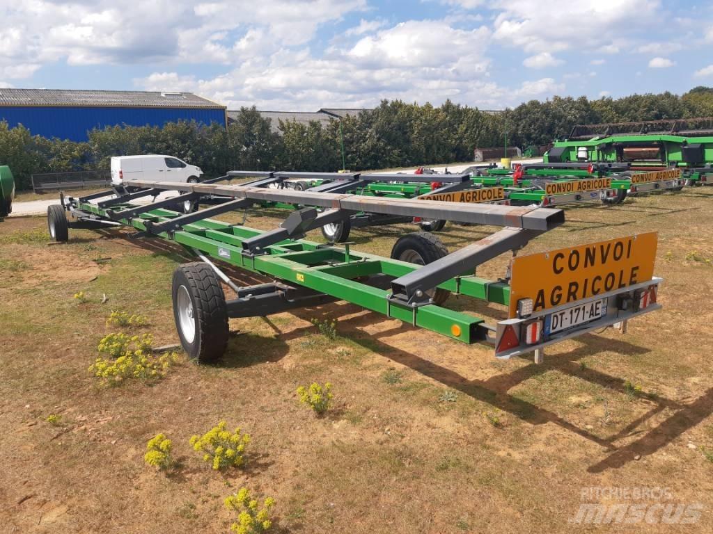 John Deere 640 D Kombajnové hlavice
