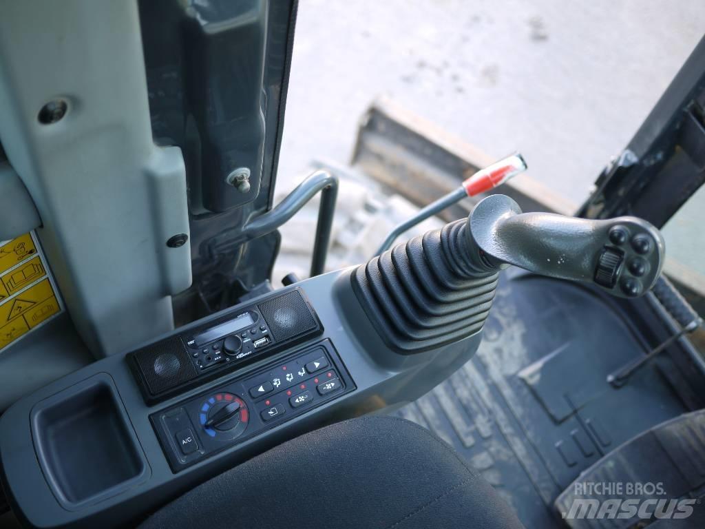 Komatsu PC 80 MR-3 Midi rýpadla 7t - 12t
