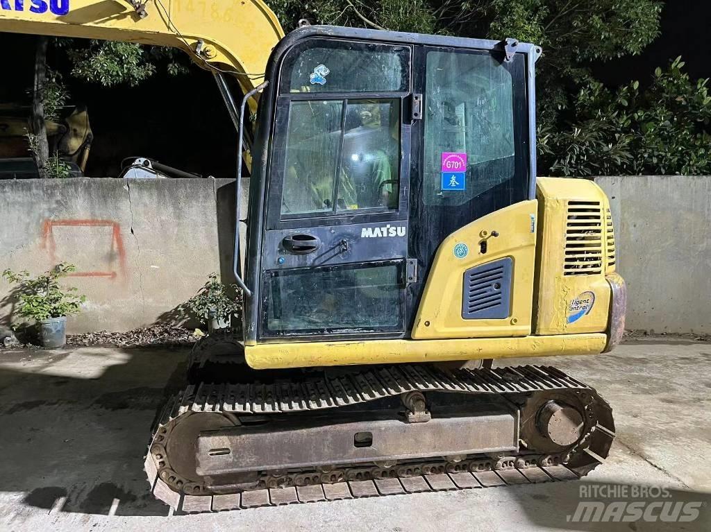 Komatsu PC 70-8 Pásová rýpadla