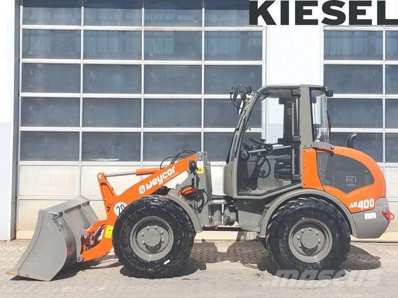 Atlas AR 400 Smykem řízené nakladače