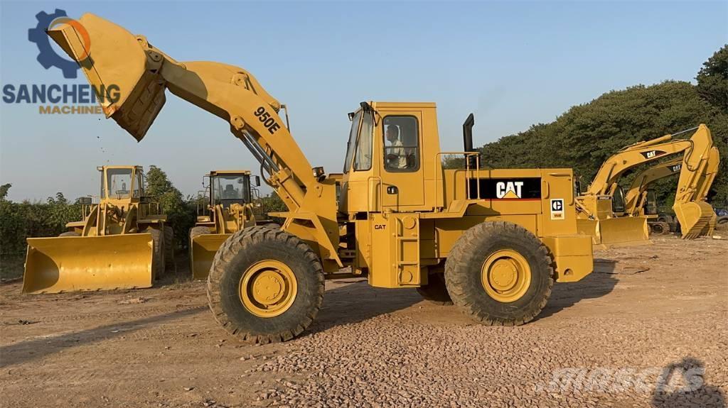CAT 950 E Kolové nakladače