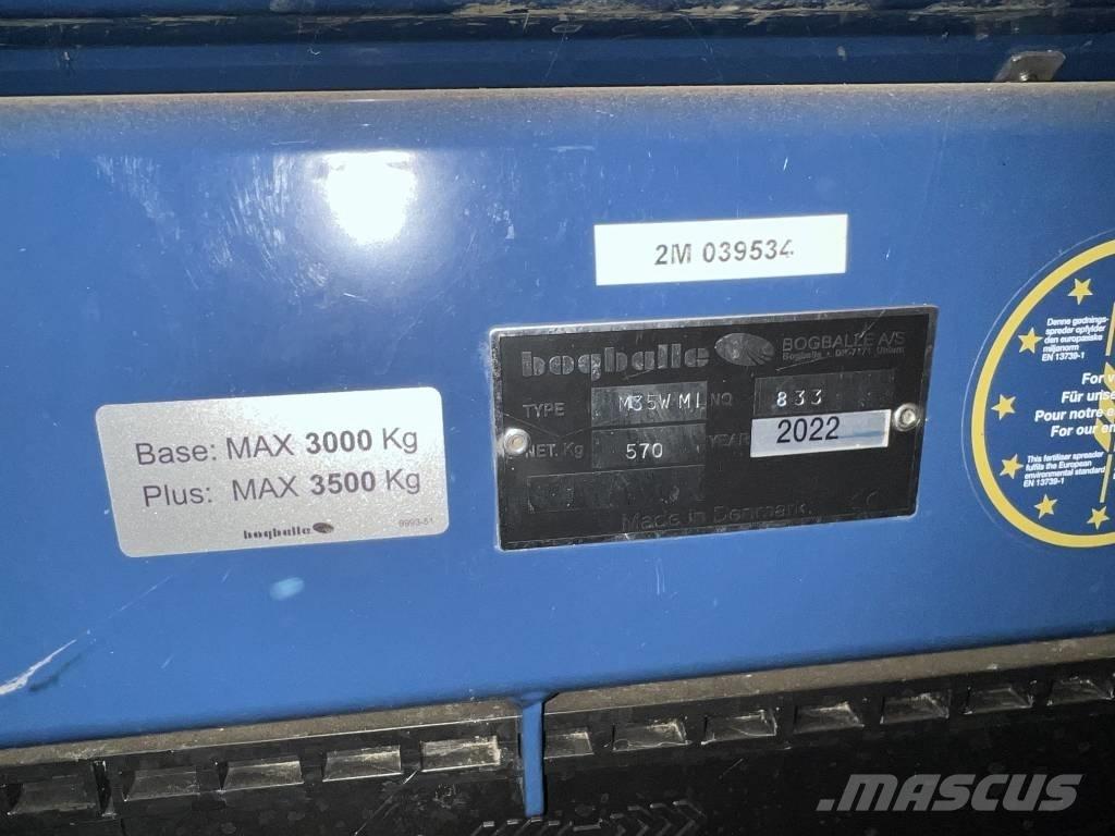 Krm M35W PLUS Rozmetadlo minerálních hnojiv
