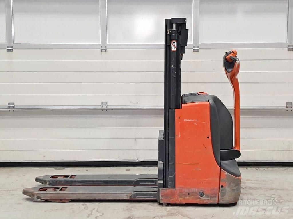 Linde D08 Ručně vedené vysokozdvižné vozíky