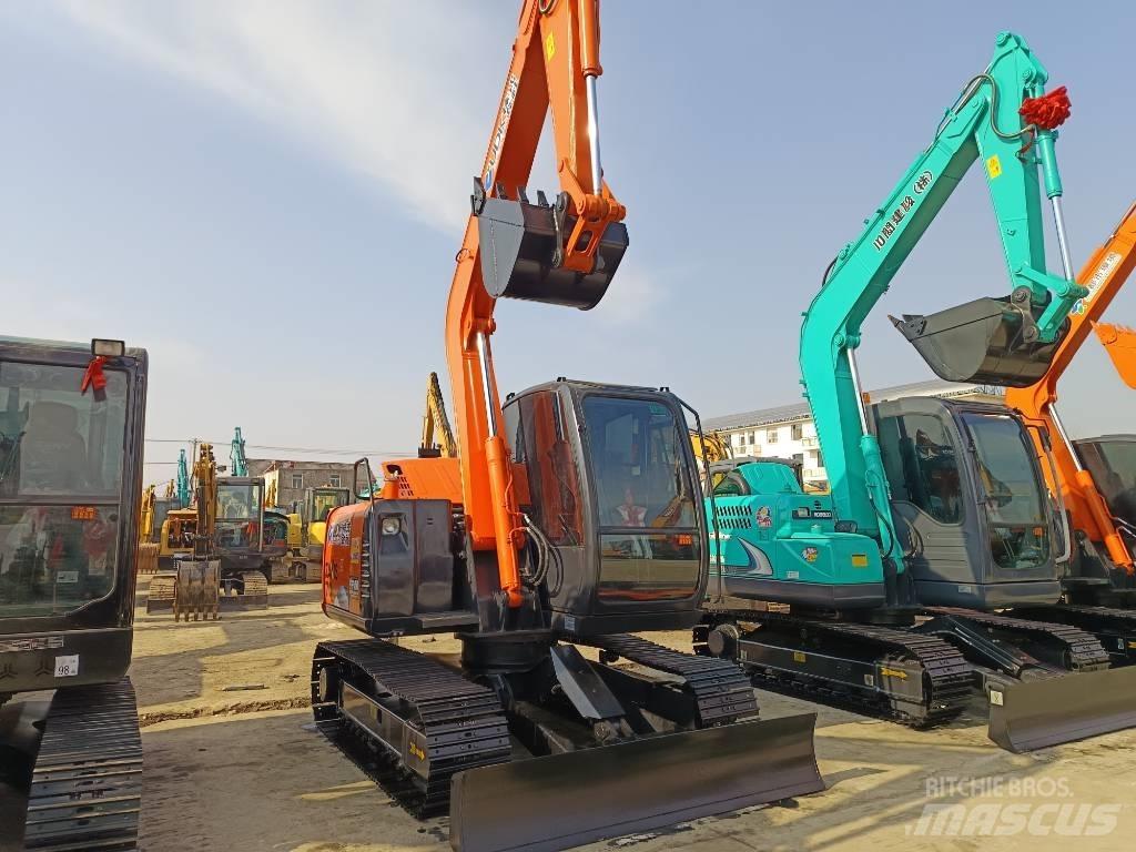 Hitachi ZX 70 Midi rýpadla 7t - 12t