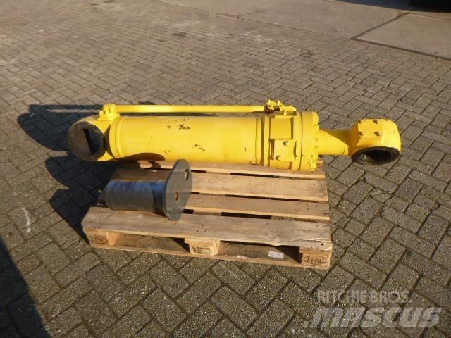 Komatsu WA600 Hydraulika