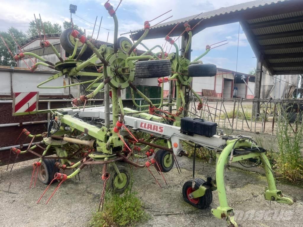 CLAAS Volto 1050 T Obraceče a shrabovače sena