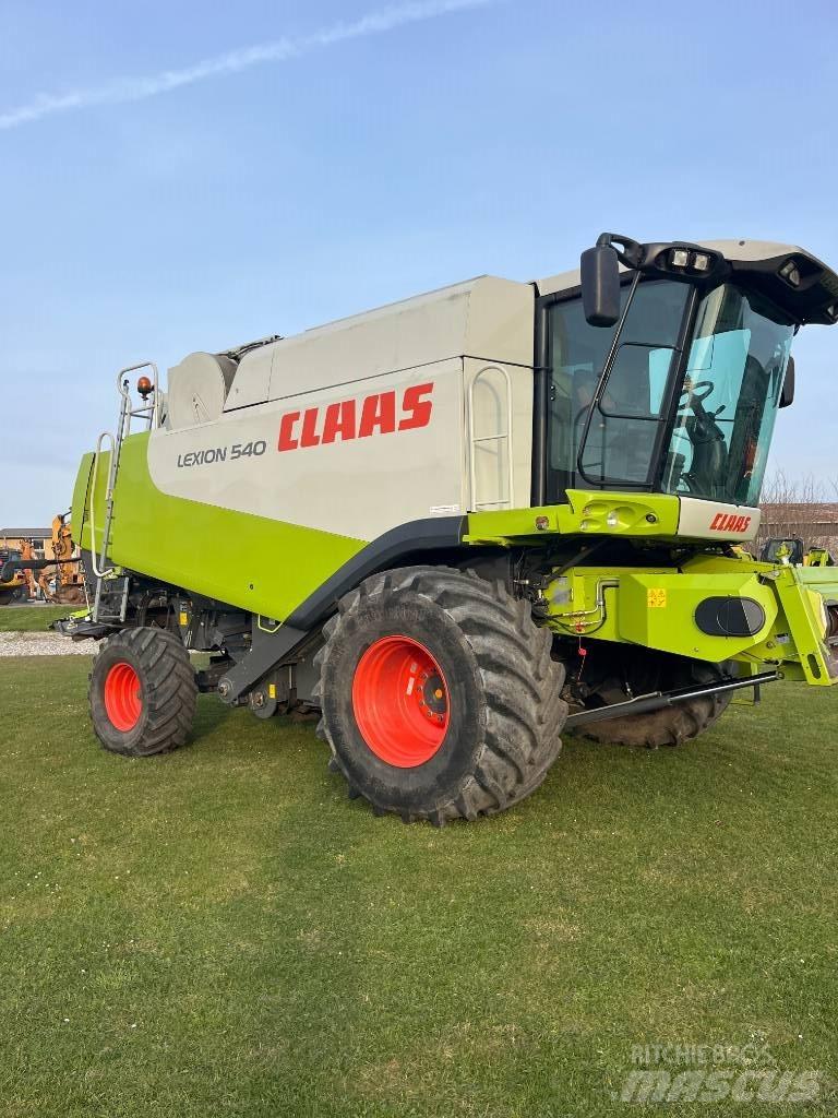 CLAAS LEXION 540 Sklízecí mlátičky