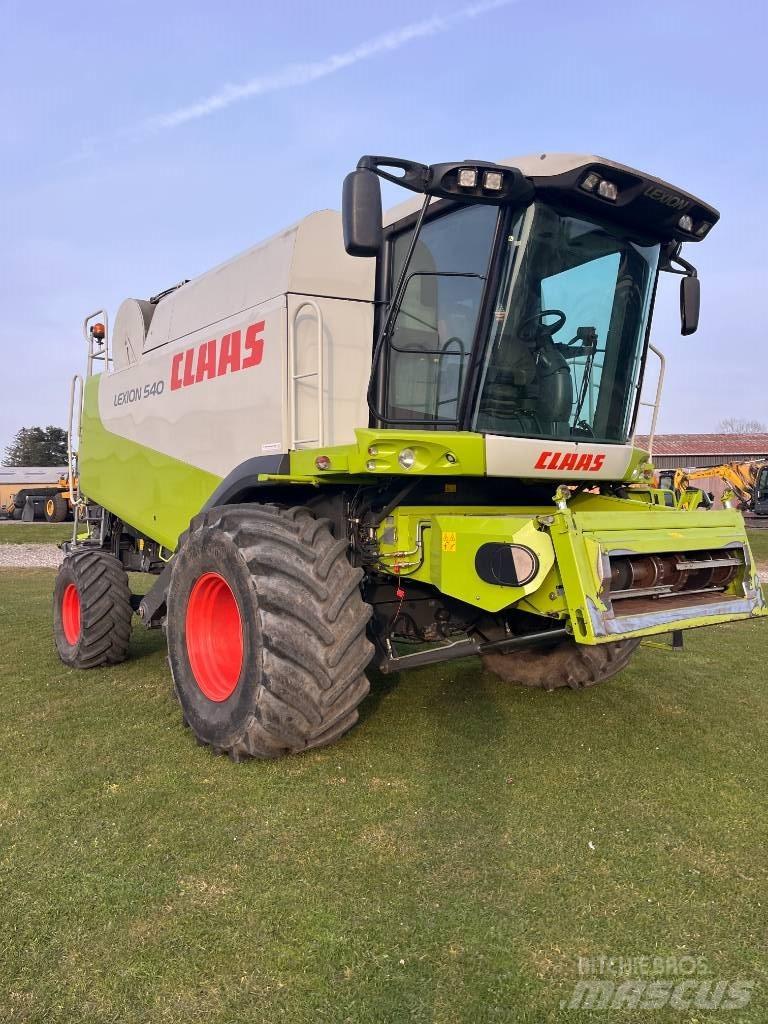 CLAAS LEXION 540 Sklízecí mlátičky
