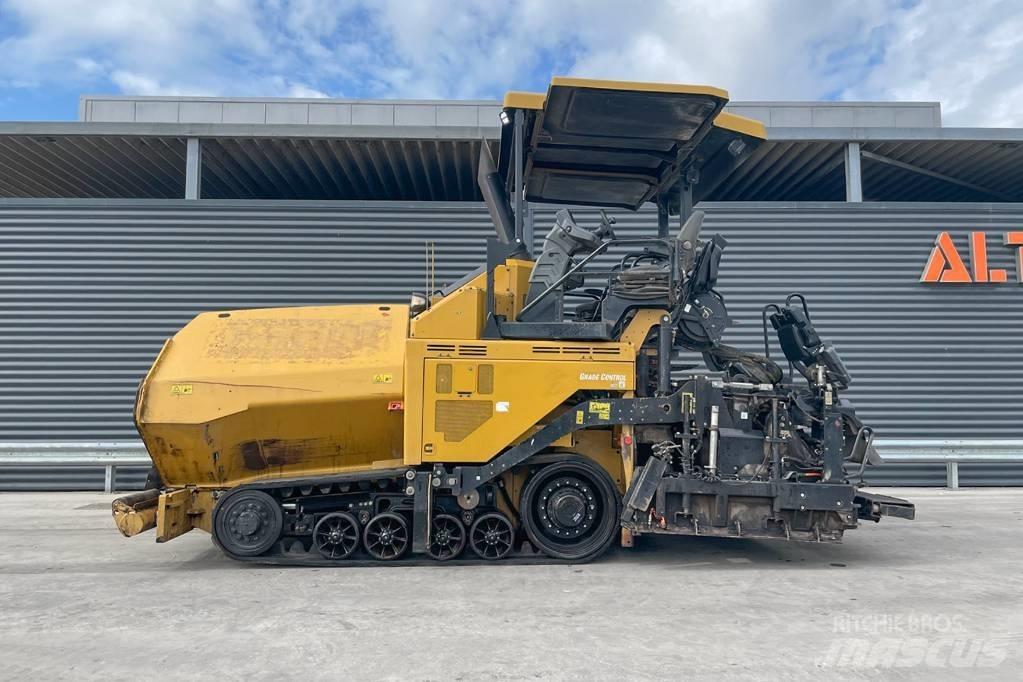 CAT AP555F Finišery