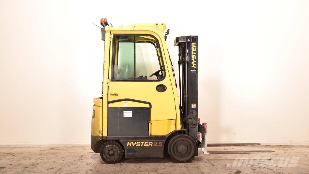 Hyster E2.5XN-80 Akumulátorové vozíky