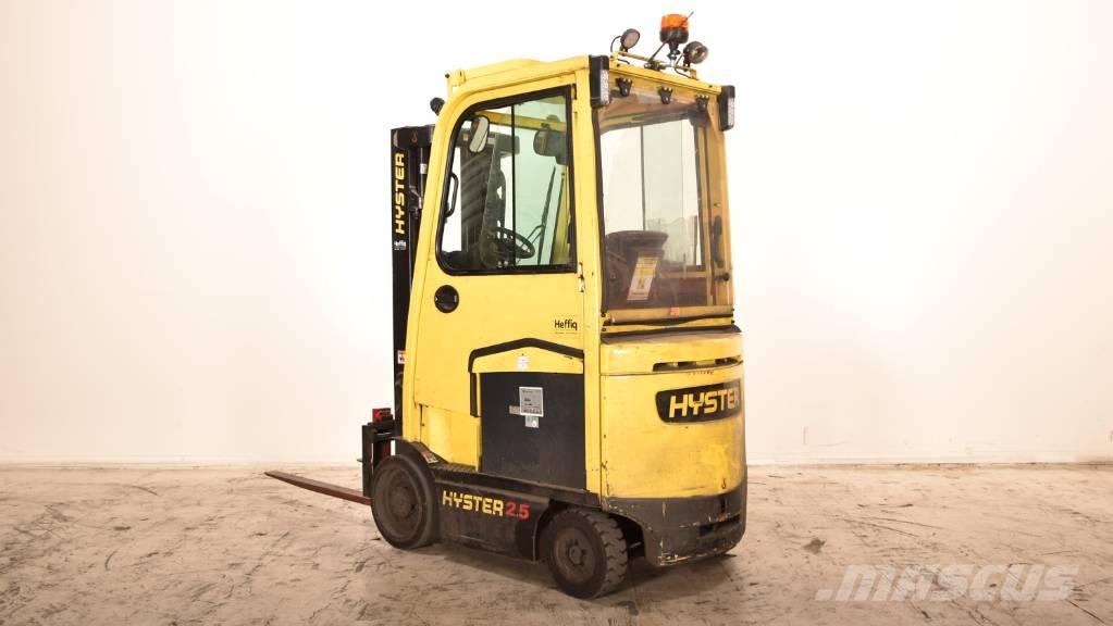 Hyster E2.5XN-80 Akumulátorové vozíky