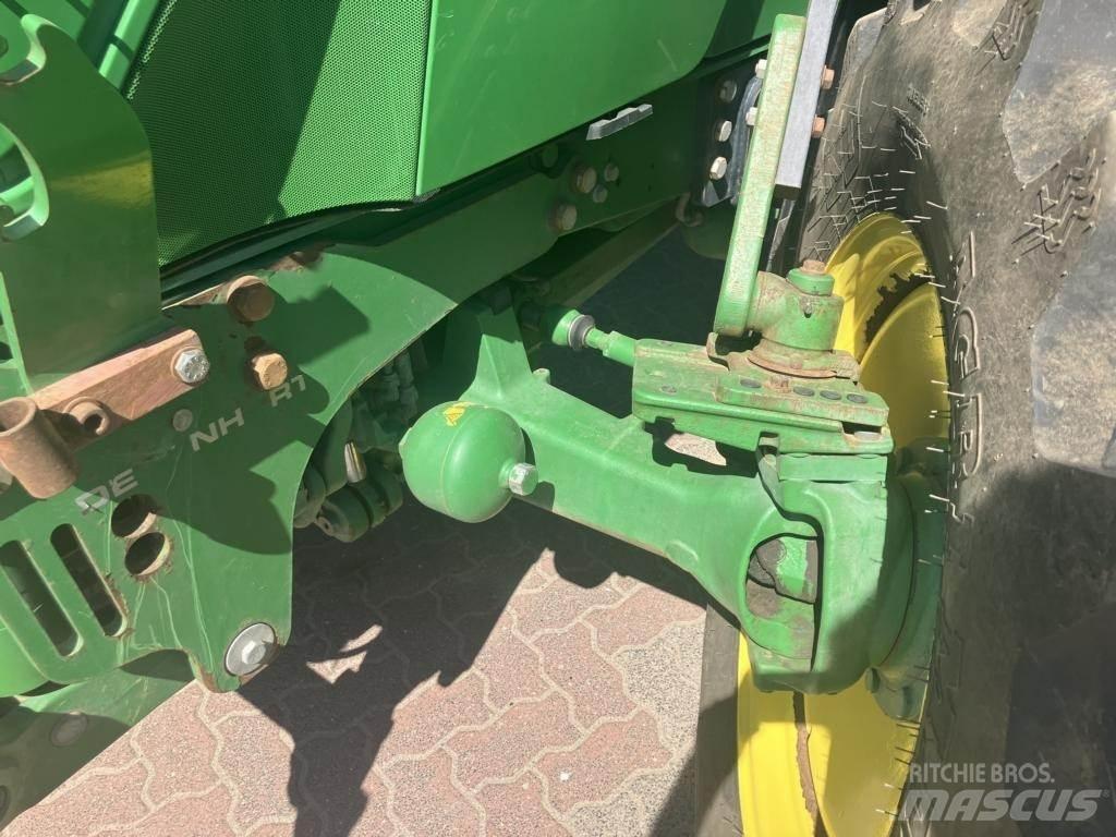 John Deere 6125R Traktory