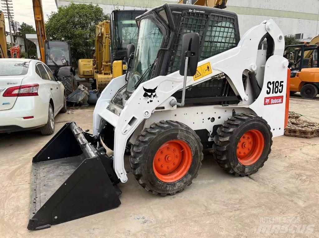 Bobcat S 185 Smykem řízené nakladače