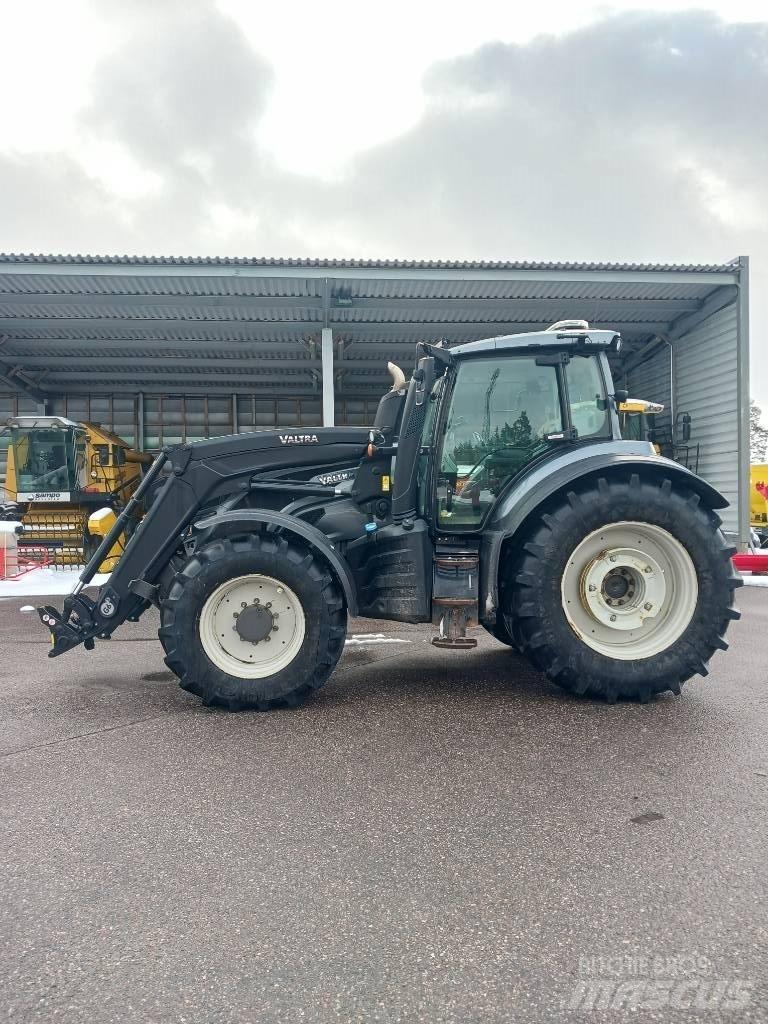 Valtra T 194 Versu Traktory