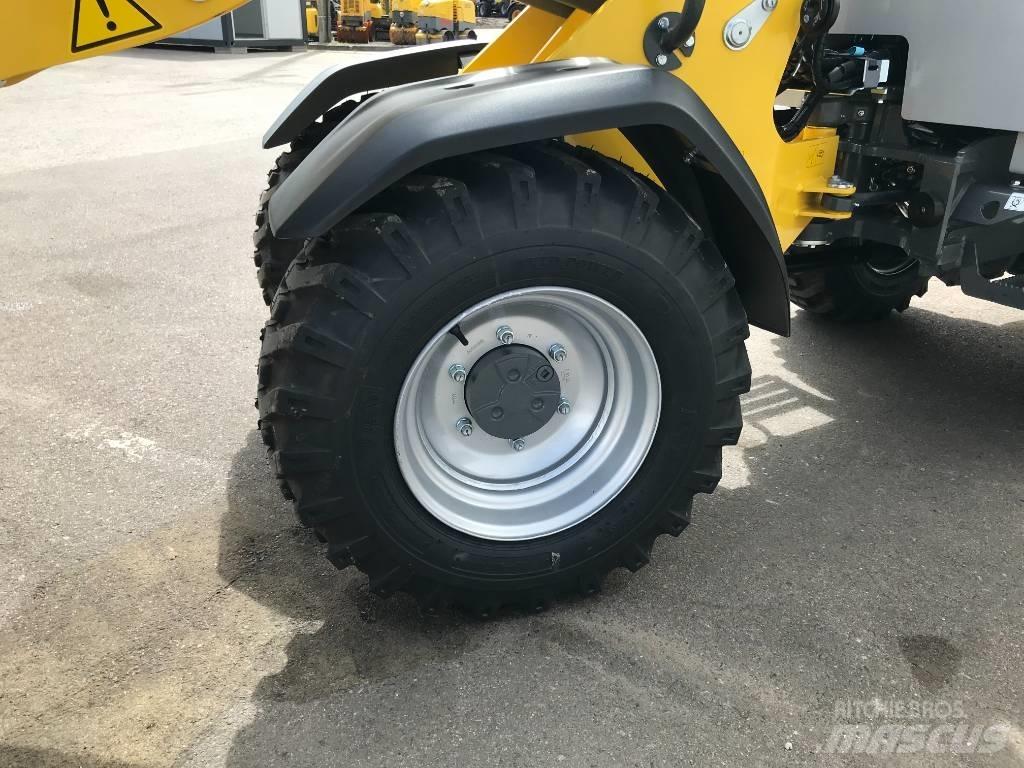 Wacker Neuson WL28 Nosiče nářadí