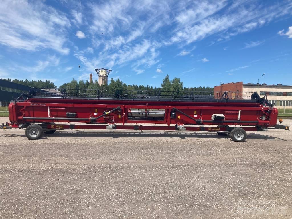 Case IH 3050 Kombajnové hlavice