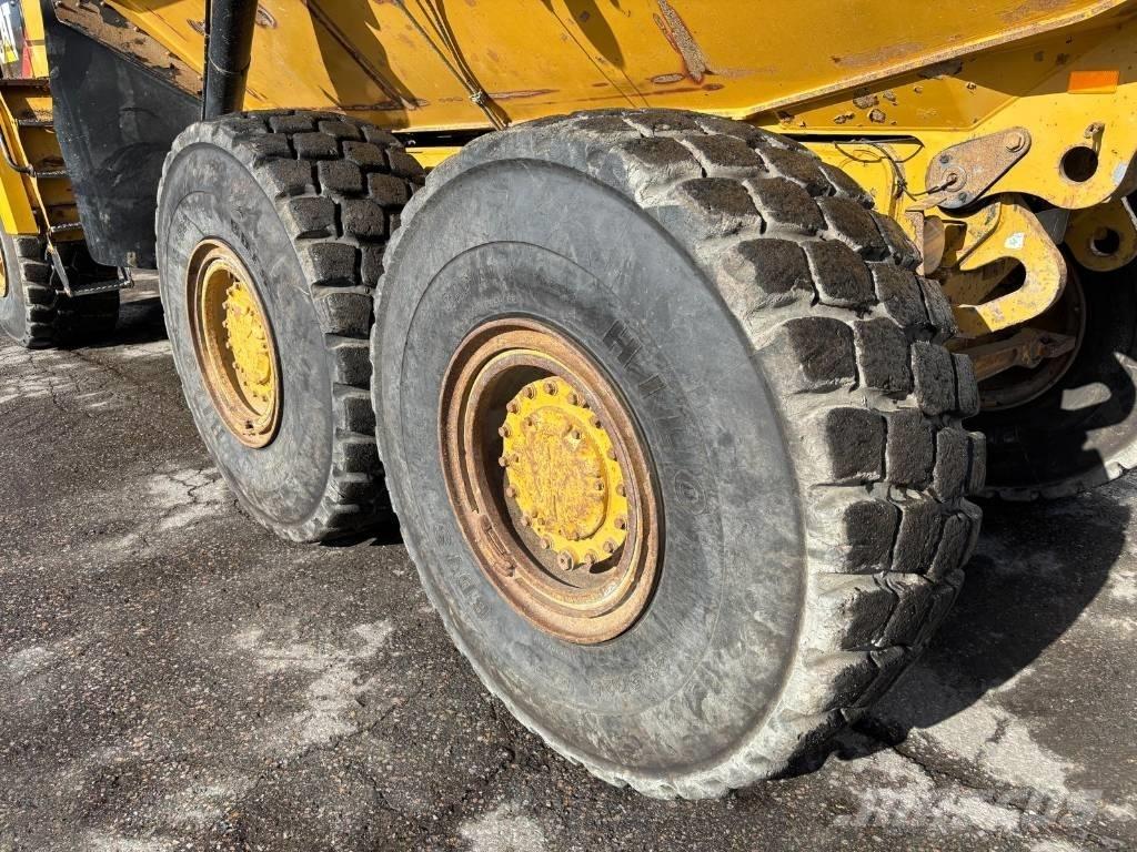 CAT 730 C2 (Tailgate) Kloubové dempry