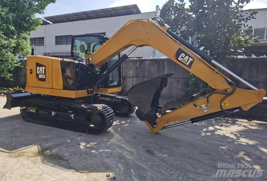 CAT 307.5 Mini rýpadla < 7t
