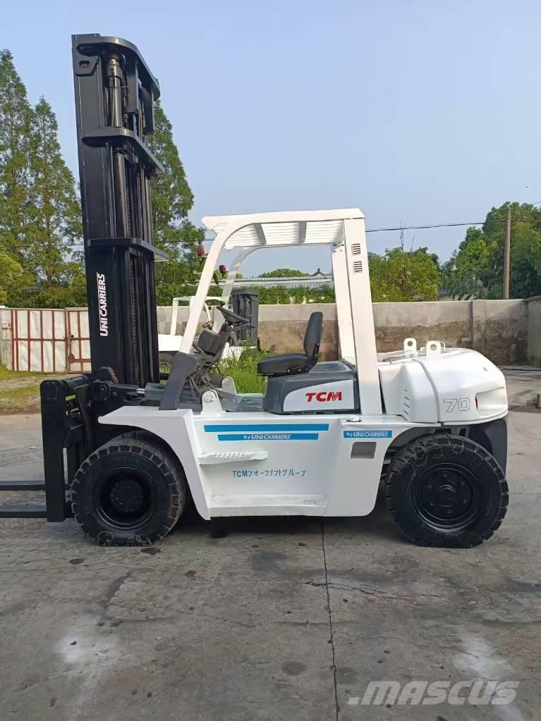 TCM FD 70 Z8 Skříňová nástavba