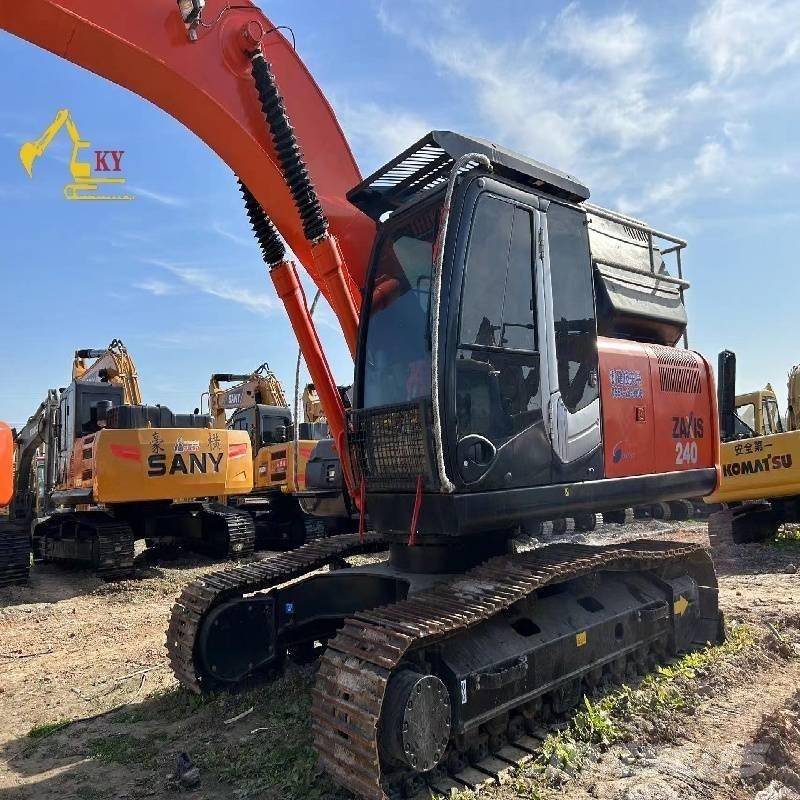 Hitachi ZX 240 Pásová rýpadla