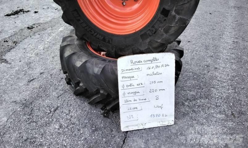 Michelin 400/70R24 Pneumatiky, kola a ráfky