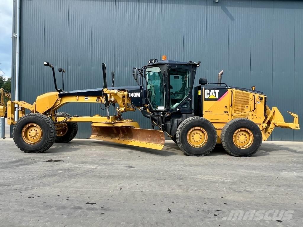 CAT 140M Grejdry