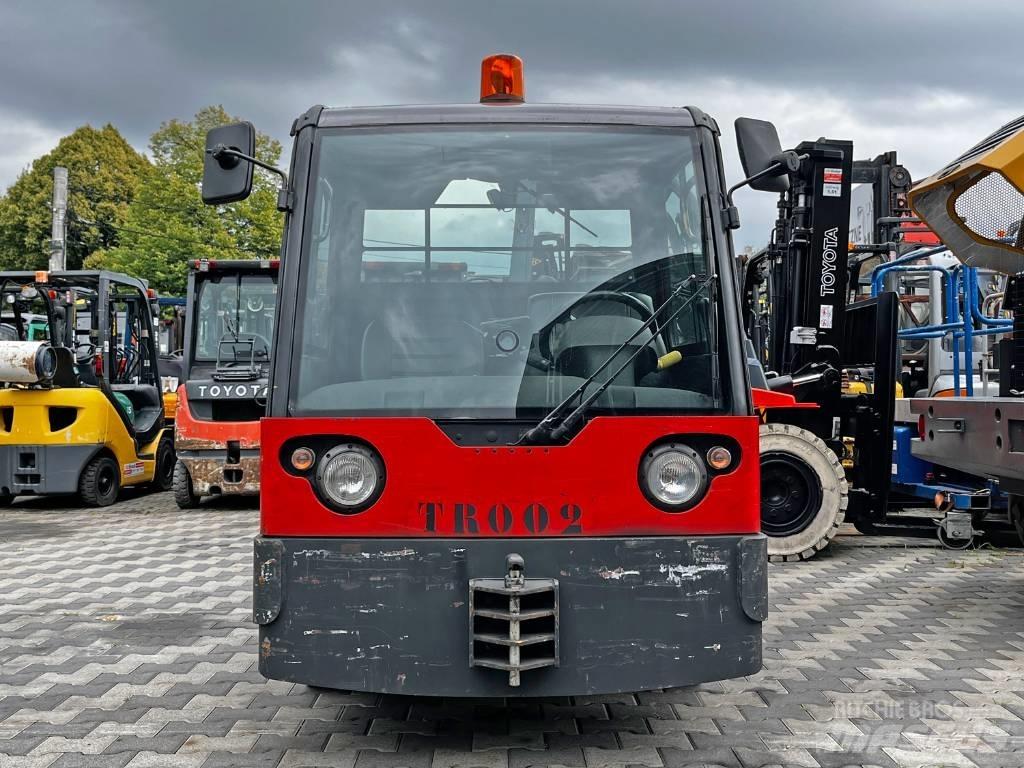 Linde P 250 Vlečné vozíky
