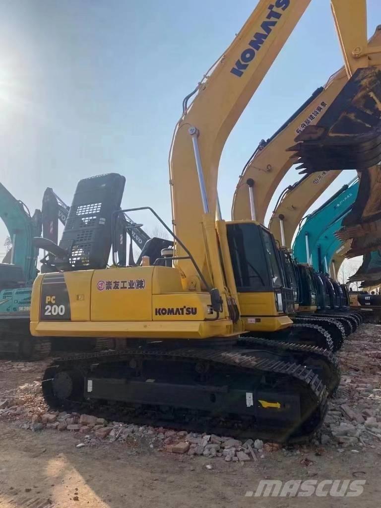 Komatsu pc 220 Pásová rýpadla