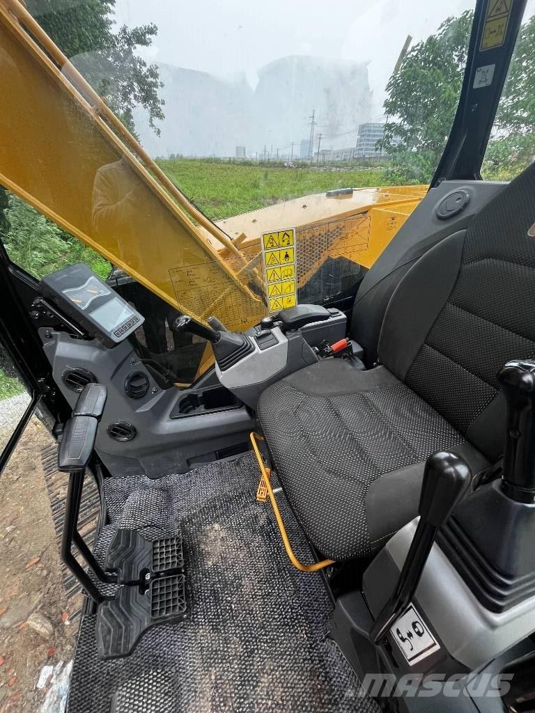 CAT 307,5 Midi rýpadla 7t - 12t