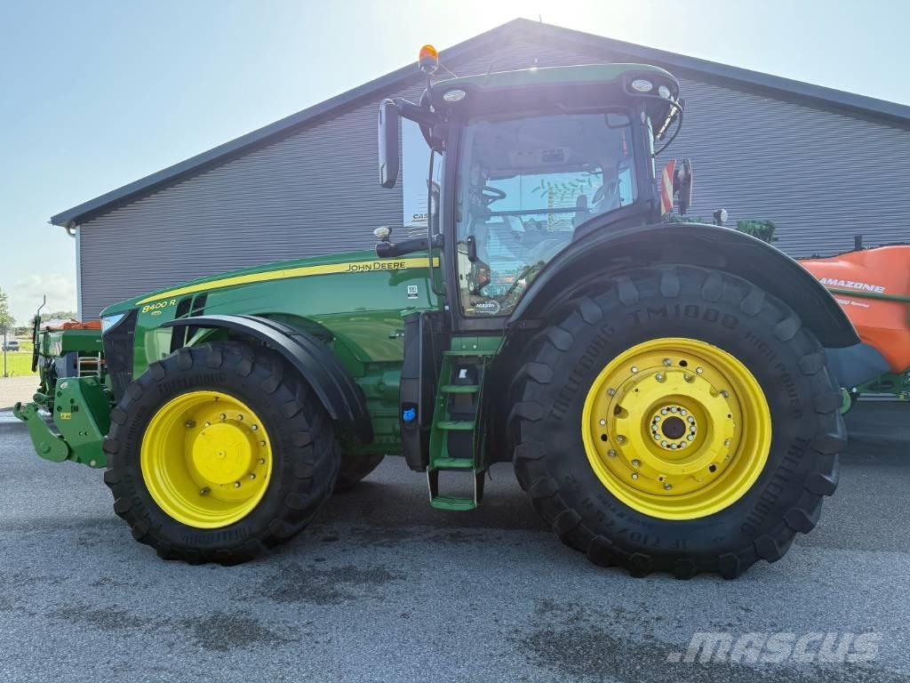 John Deere 8400R Traktory