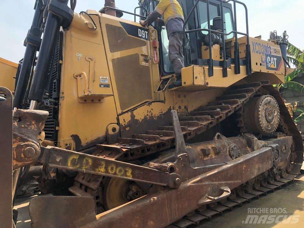 CAT D9T Pásové dozery