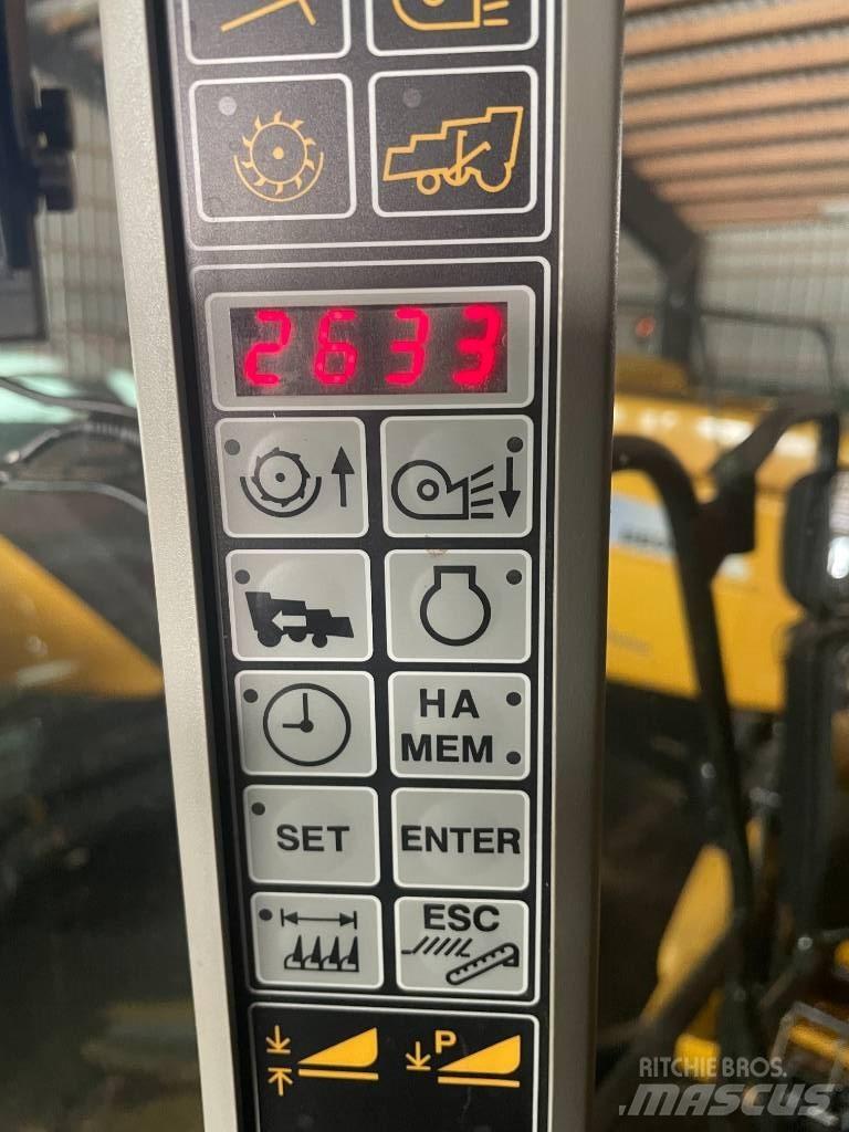 New Holland CS660 Sklízecí mlátičky