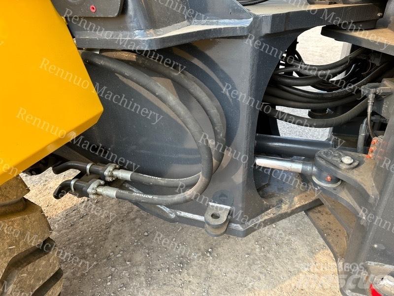 Komatsu WA380 Kolové nakladače