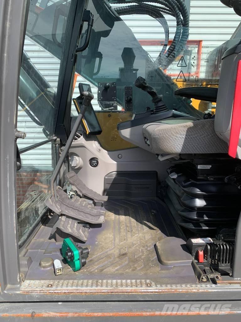 Volvo ECR235EL Pásová rýpadla
