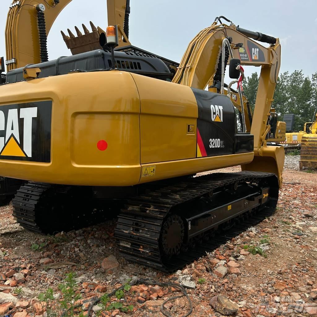 CAT 320D2L Pásová rýpadla