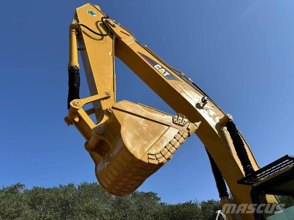CAT 330 C L Pásová rýpadla