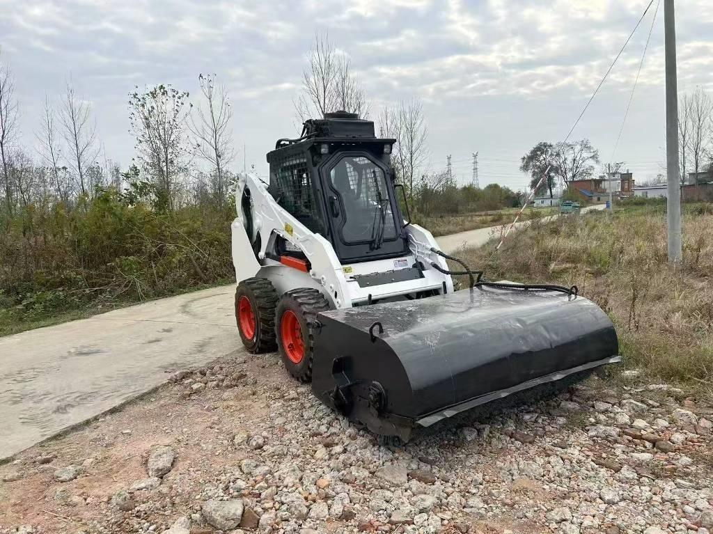 Bobcat S 185 Smykem řízené nakladače