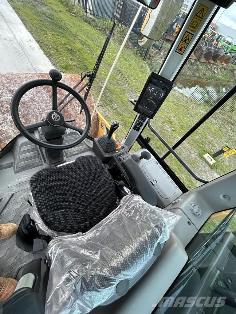 Volvo SD135B Tahačové válce