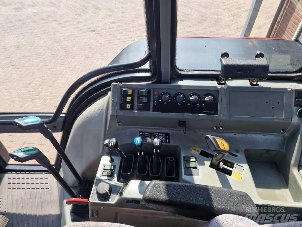 Valtra 8950 Traktory