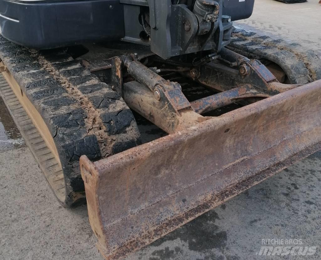 Bobcat E 80 Midi rýpadla 7t - 12t